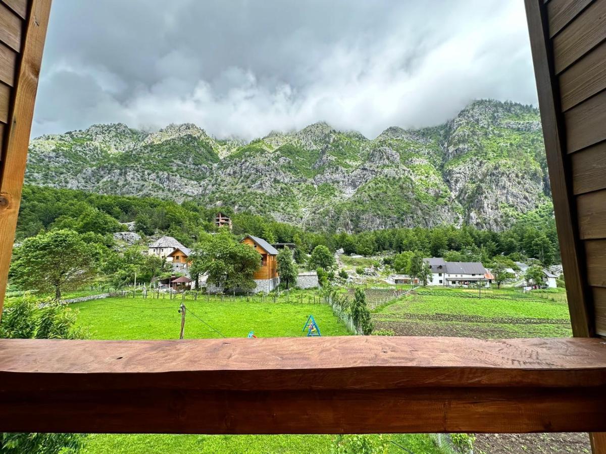 Residence Quku Valbones Luaran gambar